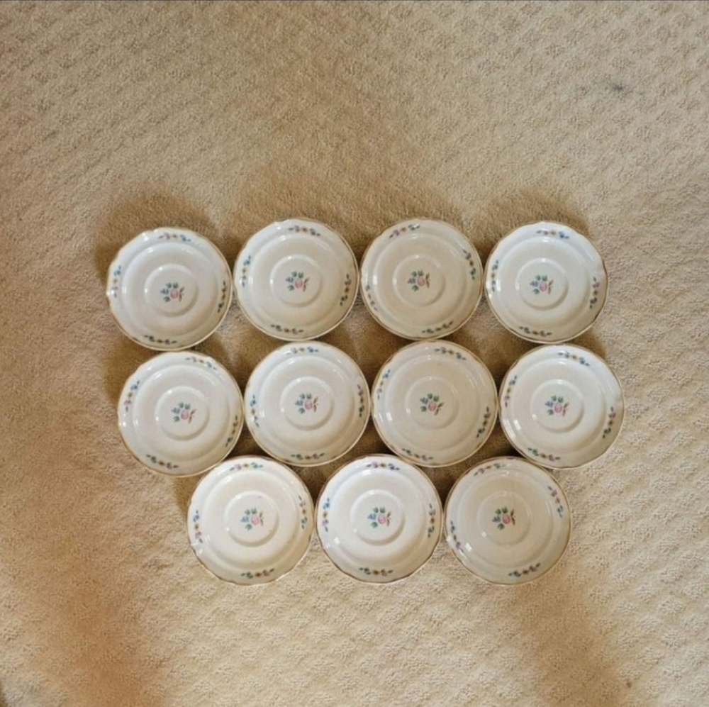 Heartland International Saucers